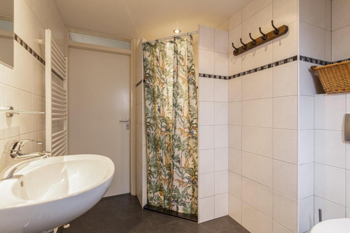Rustig Gelegen Woning In Het Groen Nr 140 Simpelveld Exterior foto